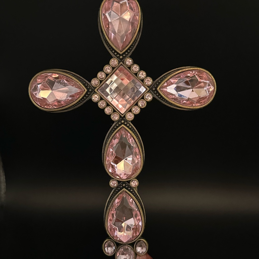 Kirkland Signature Pink and Gold Cross Ornament w/ Pink Stand - Picture 4 of 16